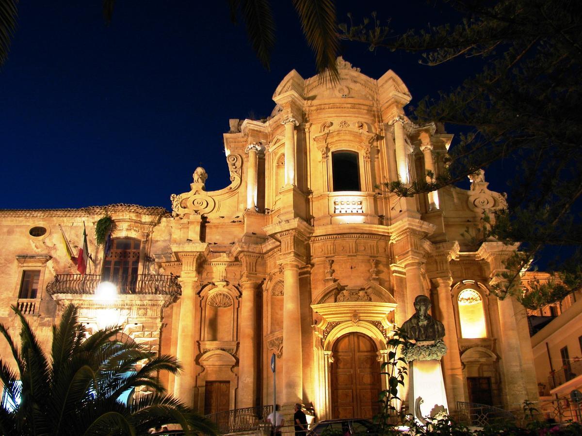 Casa Maglad Villa Noto Luaran gambar
